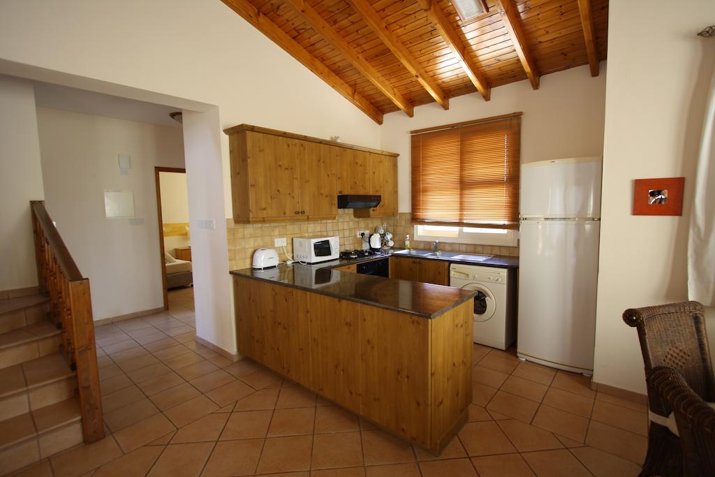 Amoroza Villa Pissoúri Extérieur photo
