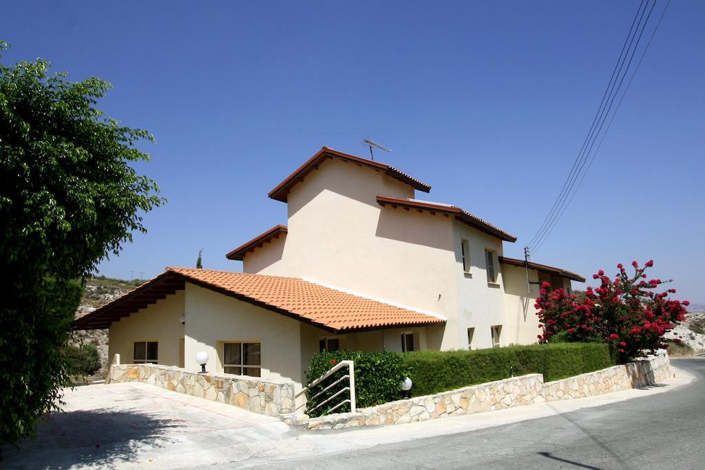 Amoroza Villa Pissoúri Extérieur photo