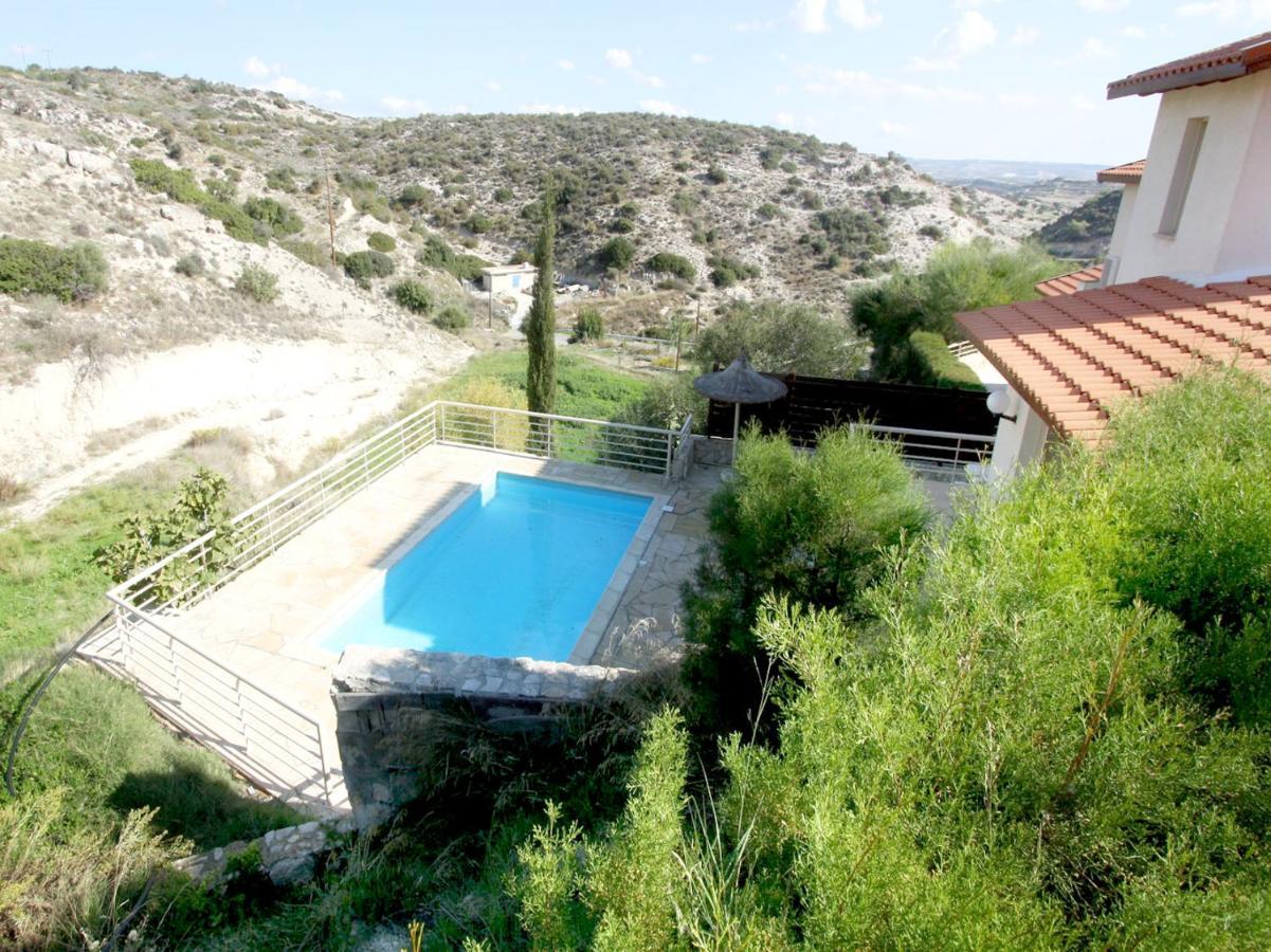Amoroza Villa Pissoúri Extérieur photo